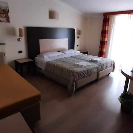 Dades Hotel Castelluccio dei Sauri Kültér fotó