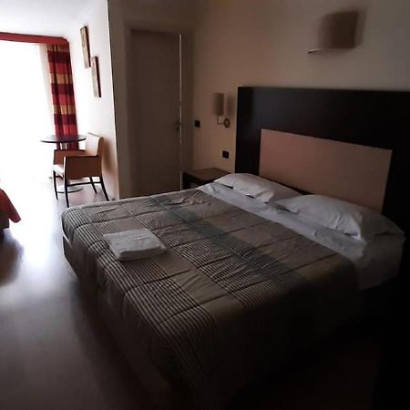 Dades Hotel Castelluccio dei Sauri Kültér fotó